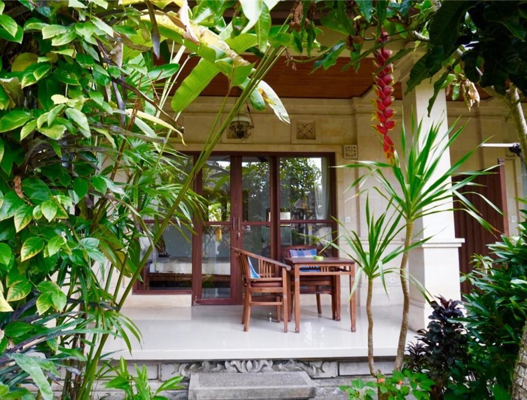 לינה וארוחת בוקר אובוד Matahari House מראה חיצוני תמונה