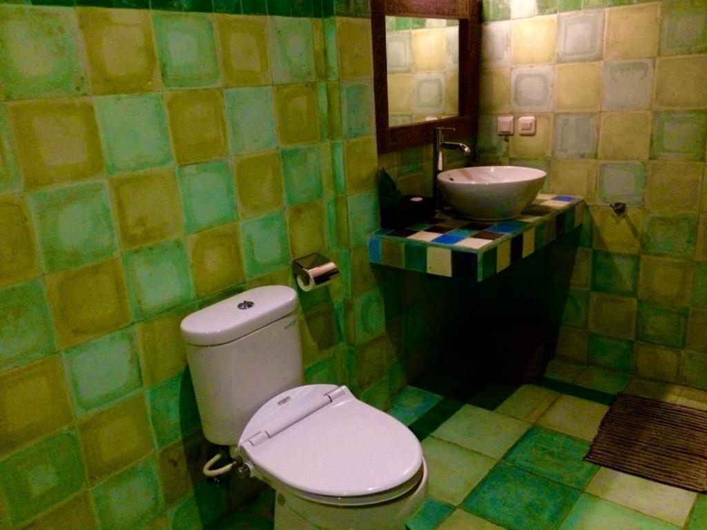 לינה וארוחת בוקר אובוד Matahari House מראה חיצוני תמונה