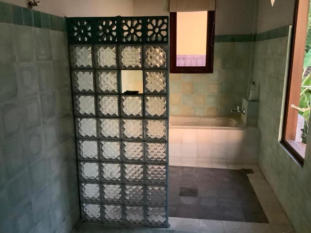 לינה וארוחת בוקר אובוד Matahari House מראה חיצוני תמונה